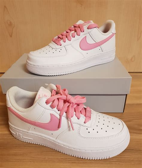 nike air force 1 mit rosa nike zeichen|air force 1 preisliste.